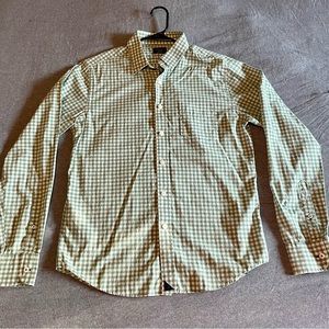 UNTUCKit Slim Fit Men’s Medium Long Sleeve Button-Up Shirt 100% Cotton